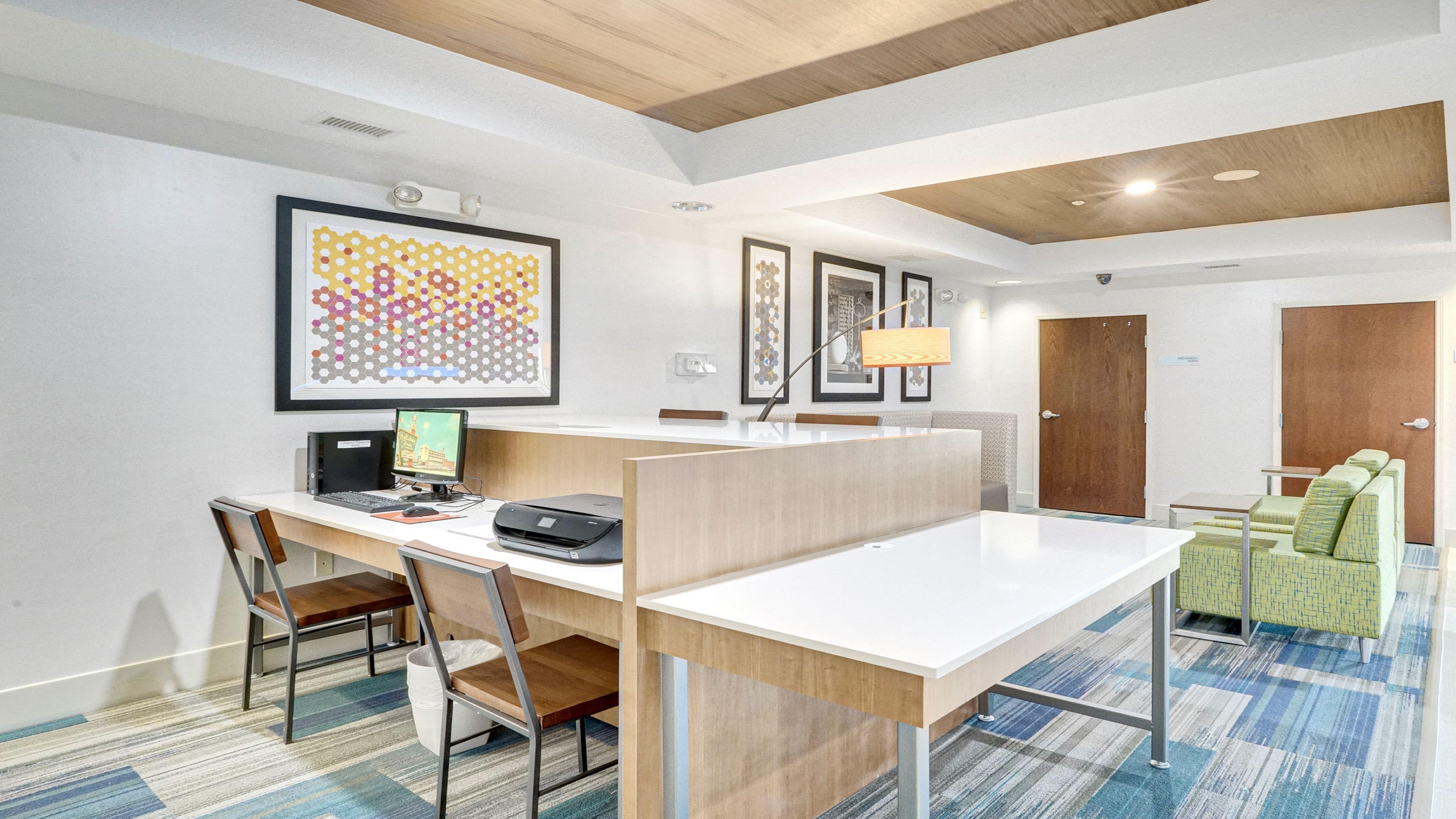 Holiday Inn Express Hotel & Suites Portland By Ihg Exterior photo