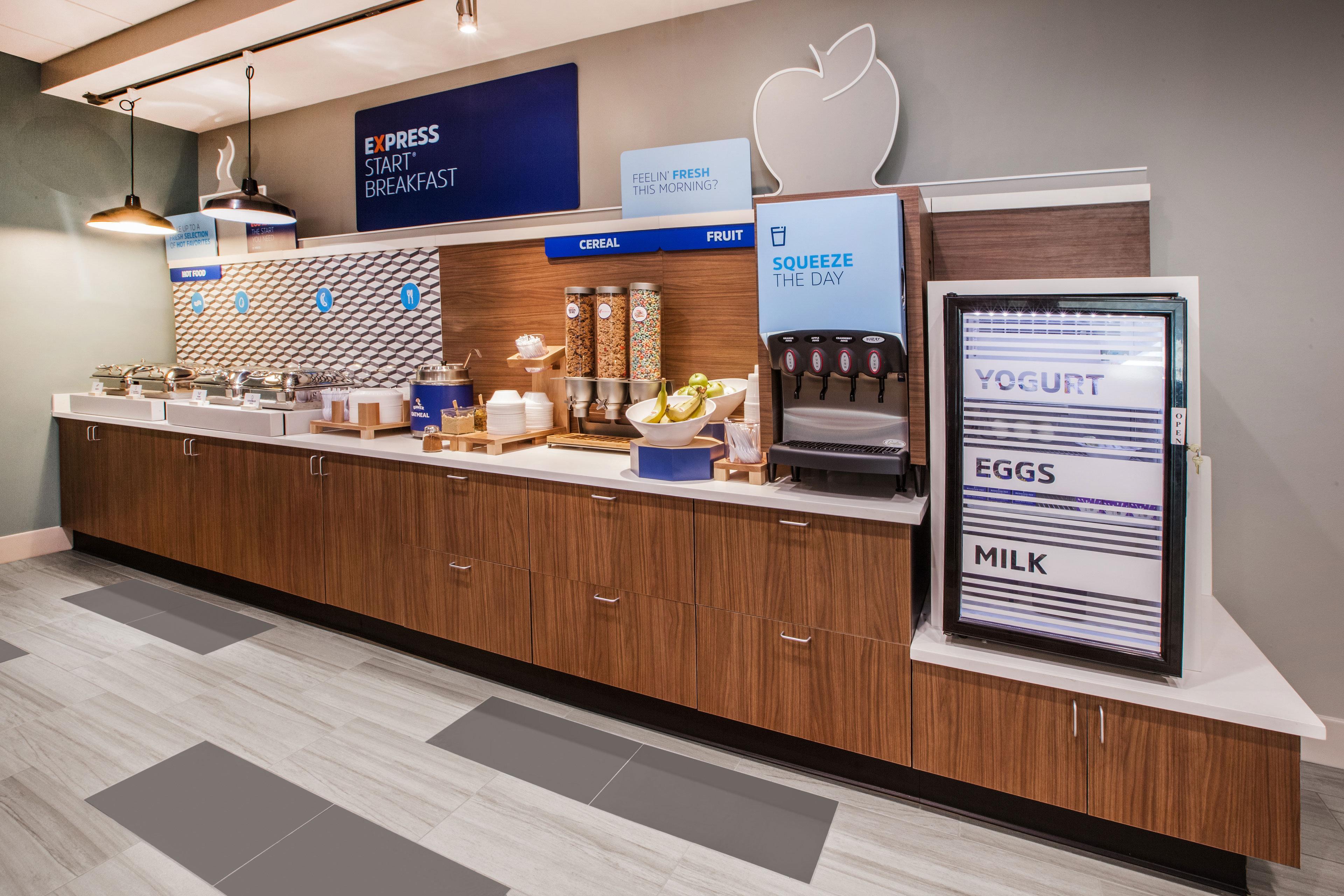 Holiday Inn Express Hotel & Suites Portland By Ihg Exterior photo